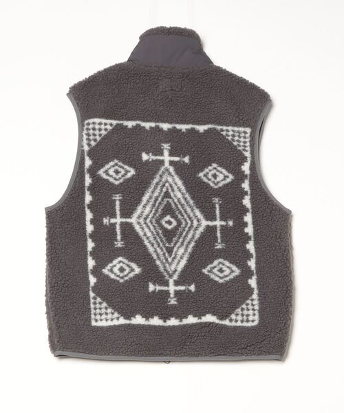 PENDLETON（ペンドルトン）の「ジャガードボア・スタンドベスト（ベスト・メンズ・マスタード/アイボリー/グレー系その他/ブラック系その他・LARGE/SMALL/MEDIUM）」の16枚目の写真