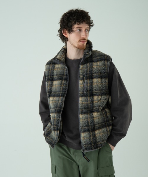PENDLETON（ペンドルトン）の「ジャガードボア・スタンドベスト（ベスト・メンズ・マスタード/アイボリー/グレー系その他/ブラック系その他・LARGE/SMALL/MEDIUM）」の4枚目の写真