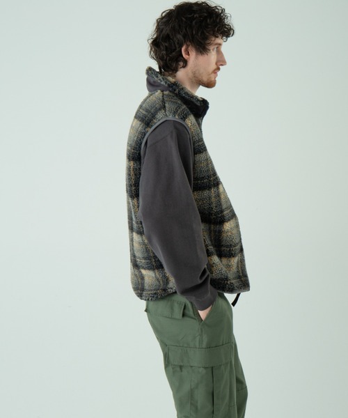 PENDLETON（ペンドルトン）の「ジャガードボア・スタンドベスト（ベスト・メンズ・マスタード/アイボリー/グレー系その他/ブラック系その他・LARGE/SMALL/MEDIUM）」の17枚目の写真