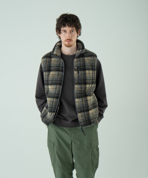 PENDLETON（ペンドルトン）の「ジャガードボア・スタンドベスト（ベスト・メンズ・マスタード/アイボリー/グレー系その他/ブラック系その他・LARGE/SMALL/MEDIUM）」の21枚目の写真