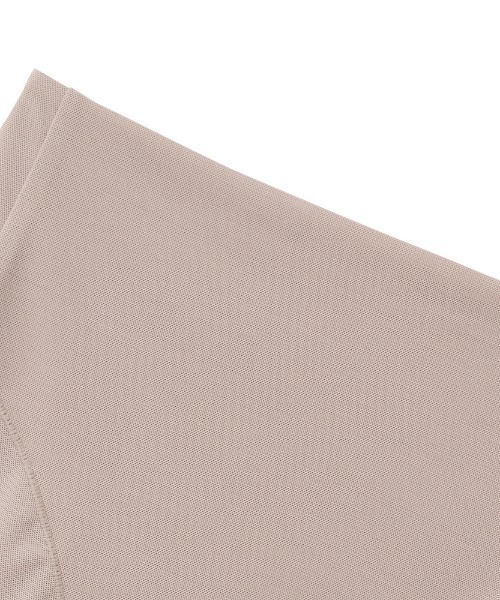 GUNZE（グンゼ）の「いいここち快適ショーツ スタイル改善計画 【ギュッと太もも】 2分丈ショーツ（ショーツ・レディース・ブラック/ワイン/シルバー系その他/ベージュ系その他・MEDIUM/LARGE/X-LARGE）」の8枚目の写真