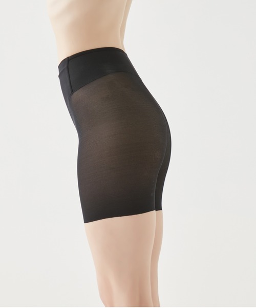 GUNZE（グンゼ）の「いいここち快適ショーツ スタイル改善計画 【ギュッと太もも】 2分丈ショーツ（ショーツ・レディース・ブラック/ワイン/シルバー系その他/ベージュ系その他・MEDIUM/LARGE/X-LARGE）」の14枚目の写真