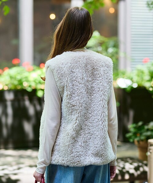 DRESSTERIOR(ドレステリア)の「【otonaMUSE 11月号掲載】エコファージレ(ノーカラーコート・レディース・チャコールグレー/ナチュラル・34/36/38)」の22枚目の写真