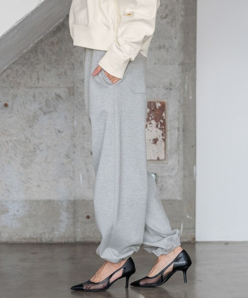 HEREIAM（ヘレイアム）の「【HEREIAM】リラックスフォルムJOG（スウェットパンツ・レディース・ブラック/オフホワイト/グレー・MEDIUM/SMALL）」の14枚目の写真