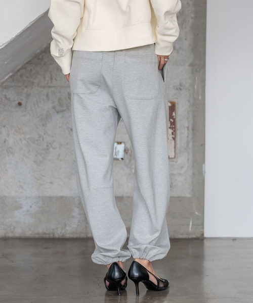 HEREIAM（ヘレイアム）の「【HEREIAM】リラックスフォルムJOG（スウェットパンツ・レディース・ブラック/オフホワイト/グレー・MEDIUM/SMALL）」の15枚目の写真