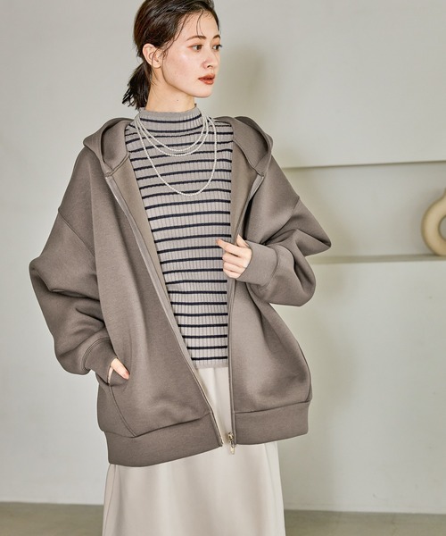 LAKOLE（ラコレ）の「ダンボールジップパーカー / 588558（パーカー・レディース・レッド/テラコッタ/モカ/杢グレー/ブラック/グリーン・FREE）」の3枚目の写真