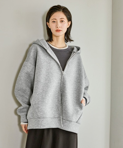 LAKOLE（ラコレ）の「ダンボールジップパーカー / 588558（パーカー・レディース・レッド/テラコッタ/モカ/杢グレー/ブラック/グリーン・FREE）」の15枚目の写真