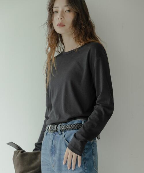 URBAN RESEARCH Sonny Label（アーバンリサーチサニーレーベル）の「『UR TECH』蓄熱ベーシックロングTシャツ（Tシャツ/カットソー・レディース・ブラック/チャコールグレー/オフホワイト・FREE）」の5枚目の写真