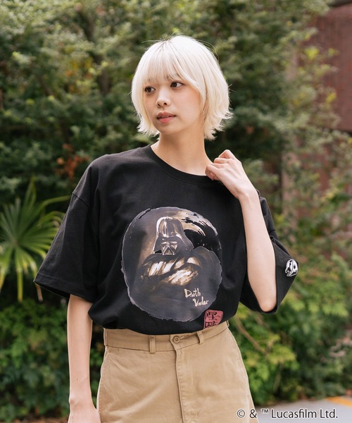 STAR WARS(スターウォーズ)の「【STARWARS/スター・ウォーズ】STARWARS SOUVENIR Tシャツ(Tシャツ/カットソー・メンズ・ホワイト系その他/ブラック系その他4/ブラック系その他2/ブラック系その他3・MEDIUM/LARGE/X-LARGE)」の2枚目の写真