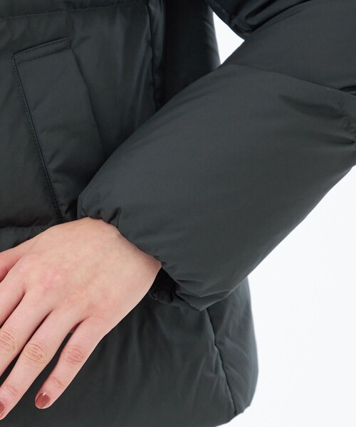 MACKINTOSH PHILOSOPHY（ﾏｯｷﾝﾄｯｼｭ ﾌｨﾛｿﾌｨｰ）の「【WEB&一部店舗限定】フーデッドショートダウン（ダウンジャケット/コート・レディース・チャコールグレー/ダークネイビー/ブラック・38/36）」の12枚目の写真