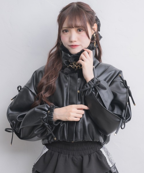 couture BY ROJITA(クチュールバイロジータ)の「2WAYカラーフェイクレザーブルゾン(ブルゾン・レディース・ブラック/マルチ/ブラウン・FREE)」の20枚目の写真