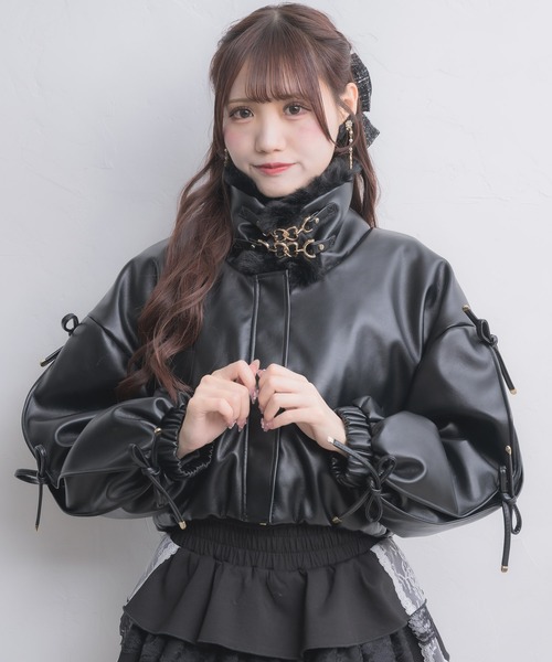 couture BY ROJITA(クチュールバイロジータ)の「2WAYカラーフェイクレザーブルゾン(ブルゾン・レディース・ブラック/マルチ/ブラウン・FREE)」の21枚目の写真