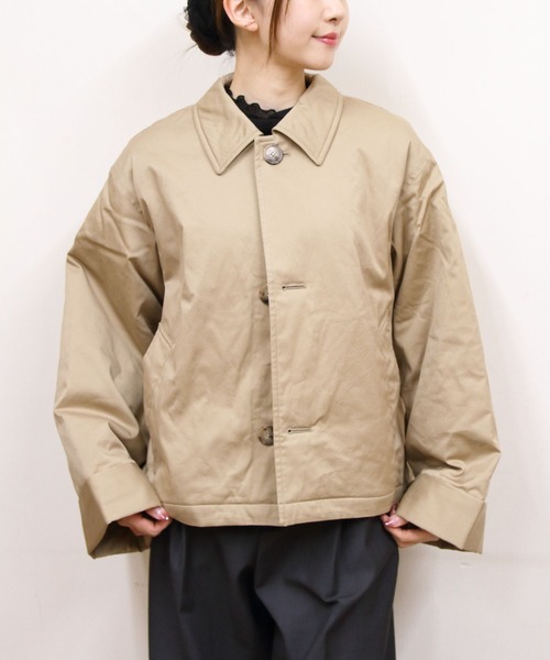 GYMPHLEX（ジムフレックス）の「GYMPHLEX/ジムフレックス　ショートコート　A0722（ブルゾン・レディース・ベージュ/ブラック・14）」の2枚目の写真