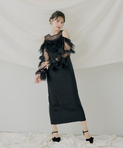 Chico（チコ）の「【SALON by Chico】フリルデザインタイトロングワンピ/オケージョン（ドレス・レディース・ブラック/グレー/ブラック系その他/ベージュ・FREE）」の17枚目の写真