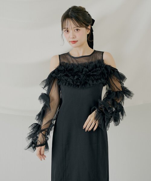 Chico（チコ）の「【SALON by Chico】フリルデザインタイトロングワンピ/オケージョン（ドレス・レディース・ブラック/グレー/ブラック系その他/ベージュ・FREE）」の20枚目の写真