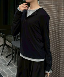Chikashitsu +（チカシツプラス）の「【Chikashitsu +】sleeve button henry neck long sleeve tee / 【チカシツプラス】スリーブボタンヘンリーネック長袖Tシャツ（Tシャツ/カットソー）」