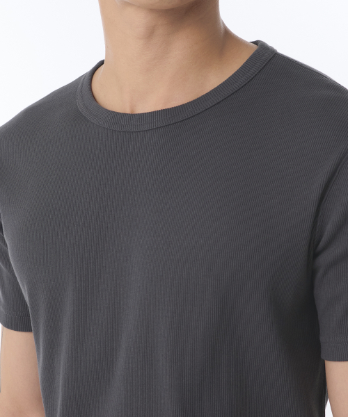 MUSINSA STANDARD（ムシンサスタンダード）の「リブドマッスルフィットクルーネックTシャツ[ガンメタル]（Tシャツ/カットソー・メンズ・その他・XX-LARGE/XXX-LARGE/MEDIUM/LARGE/X-LARGE/SMALL）」の3枚目の写真