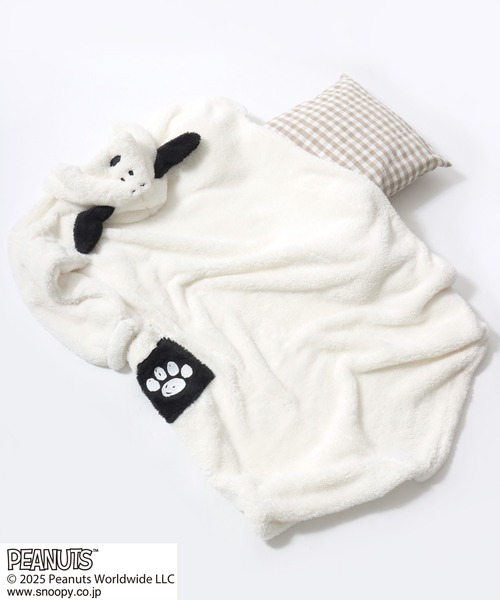 PEANUTS（ピーナッツ）の「PEANUTS SNOOPY（ピーナッツ スヌーピー）キャラクターなりきりボアフリースくるまろん（ガウン/バスローブ・レディース・オフホワイト・M-L）」の2枚目の写真