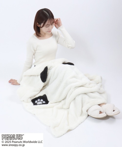 PEANUTS（ピーナッツ）の「PEANUTS SNOOPY（ピーナッツ スヌーピー）キャラクターなりきりボアフリースくるまろん（ガウン/バスローブ・レディース・オフホワイト・M-L）」の19枚目の写真