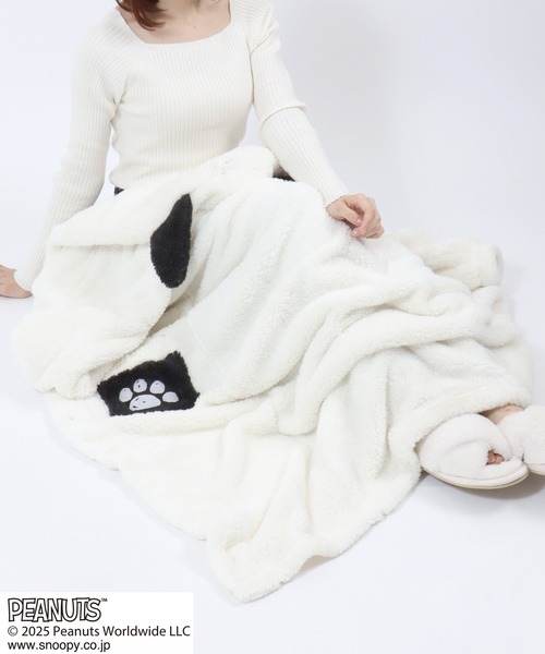 PEANUTS（ピーナッツ）の「PEANUTS SNOOPY（ピーナッツ スヌーピー）キャラクターなりきりボアフリースくるまろん（ガウン/バスローブ・レディース・オフホワイト・M-L）」の22枚目の写真