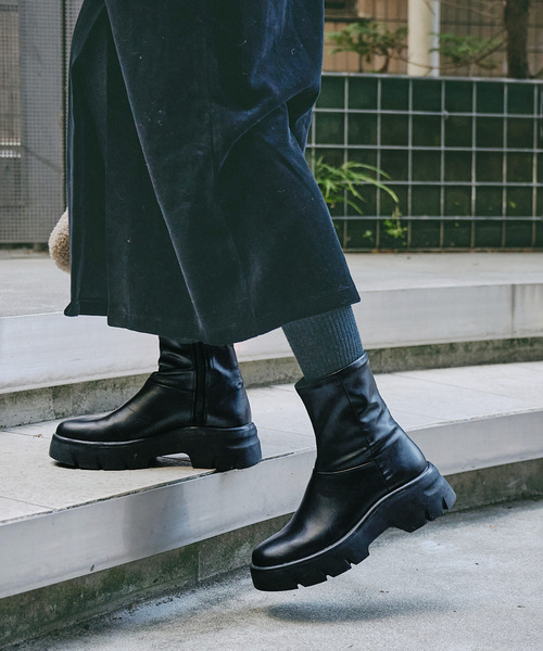 LE TALON（ルタロン）の「《WEB+高輪店限定/追加3》6cmボリュームソールフィットショートブーツ（ブーツ・レディース・ブラック系その他・LARGE/MEDIUM/SMALL/X-SMALL/X-LARGE）」の7枚目の写真