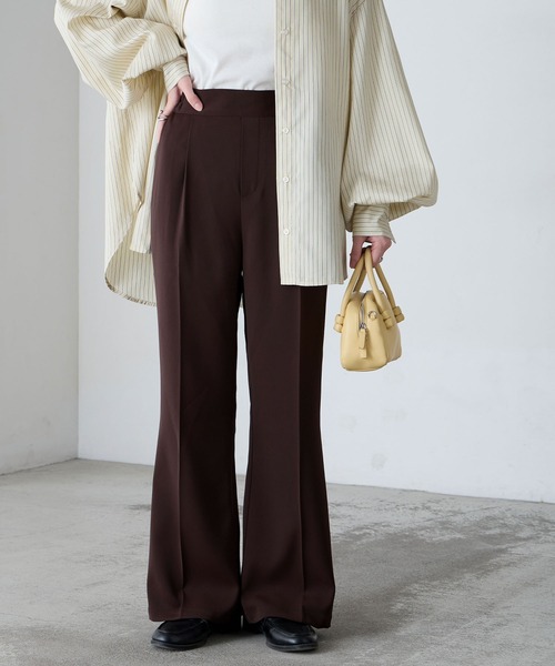 BONLECILL(ボンルシール)の「【マシンウォッシャブル/ストレッチ/イージーケア/防シワ】キレイージードレープセミフレアスラックスパンツ(スラックス・レディース・ブラック/ブラウン/アイボリー/ネイビー/ベージュ/チャコールグレー/グレー・S/L/M)」の5枚目の写真