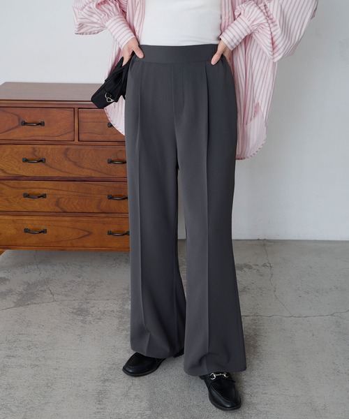 BONLECILL(ボンルシール)の「【マシンウォッシャブル/ストレッチ/イージーケア/防シワ】キレイージードレープセミフレアスラックスパンツ(スラックス・レディース・ブラック/ブラウン/アイボリー/ネイビー/ベージュ/チャコールグレー/グレー・S/L/M)」の3枚目の写真