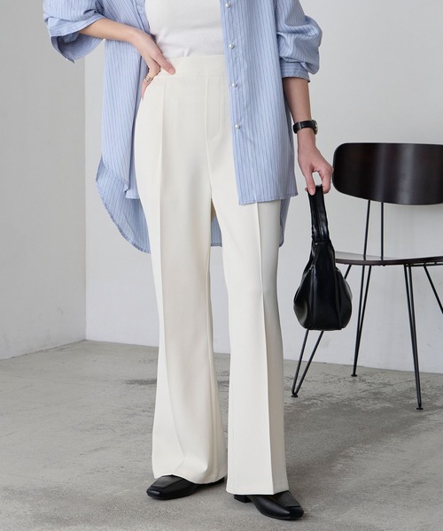 BONLECILL(ボンルシール)の「【マシンウォッシャブル/ストレッチ/イージーケア/防シワ】キレイージードレープセミフレアスラックスパンツ(スラックス・レディース・ブラック/ブラウン/アイボリー/ネイビー/ベージュ/チャコールグレー/グレー・S/L/M)」の9枚目の写真