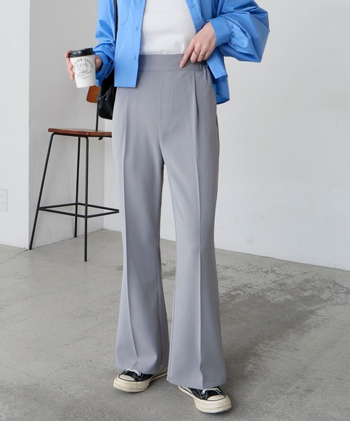 BONLECILL(ボンルシール)の「【マシンウォッシャブル/ストレッチ/イージーケア/防シワ】キレイージードレープセミフレアスラックスパンツ(スラックス・レディース・ブラック/ブラウン/アイボリー/ネイビー/ベージュ/チャコールグレー/グレー・S/L/M)」の17枚目の写真