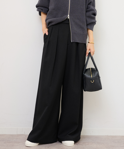 JOURNAL STANDARD relume(ジャーナルスタンダード レリューム)の「《追加2》ウォッシャブルサージストレッチタックワイドパンツ(スラックス・レディース・ブラウン系その他/チャコールグレー/ブラック・36/38)」の2枚目の写真