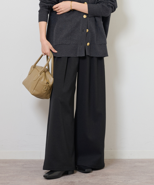 JOURNAL STANDARD relume(ジャーナルスタンダード レリューム)の「《追加2》ウォッシャブルサージストレッチタックワイドパンツ(スラックス・レディース・ブラウン系その他/チャコールグレー/ブラック・36/38)」の5枚目の写真