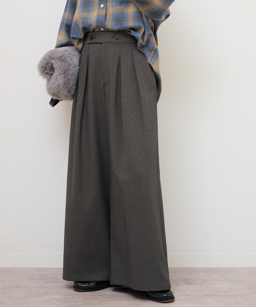 JOURNAL STANDARD relume(ジャーナルスタンダード レリューム)の「《追加2》ウォッシャブルサージストレッチタックワイドパンツ(スラックス・レディース・ブラウン系その他/チャコールグレー/ブラック・36/38)」の13枚目の写真