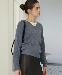 LOEIL（ロエイユ）の「テクスチャーカジュアルVネックニット - チャコール（ニット/セーター）」