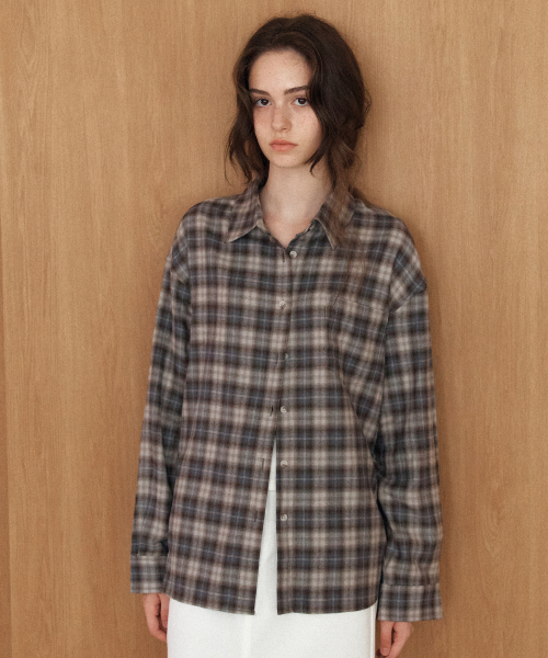 YUPPE(ヨッペ)の「SPREAD CHECK SHIRT_SKY BLUE(シャツ/ブラウス・レディース・その他・FREE)」の2枚目の写真