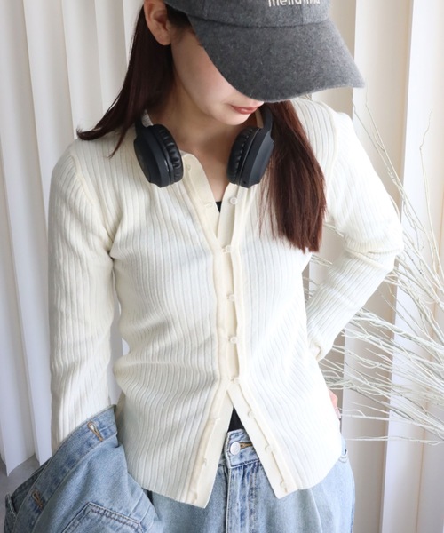 YENNA（イェンナ）の「襟付きニットカーディガン（ニット/セーター・レディース・アイボリー/ネイビー/ブラック・FREE）」の2枚目の写真