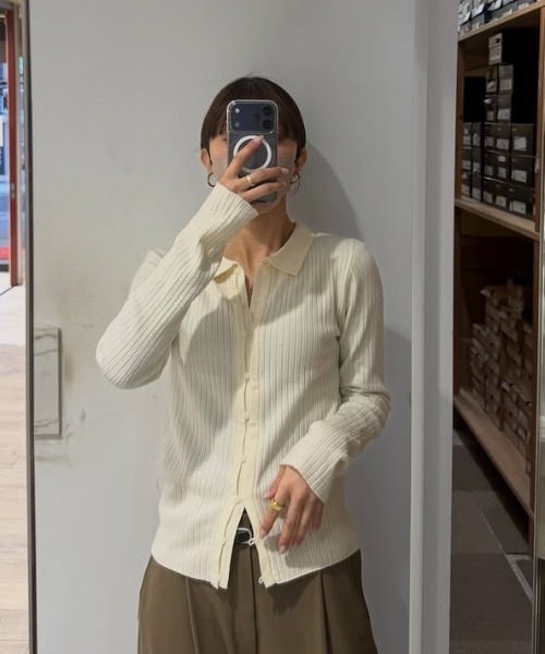 YENNA(イェンナ)の「襟付きニットカーディガン/ ポロニットカーディガン(ニット/セーター・レディース・アイボリー/ネイビー/ブラック・FREE)」の20枚目の写真