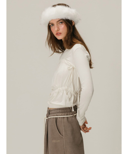 MOIFAIRE(モイフェア)の「SHIRRING BOAT NECK T-SHIRT / IVORY(Tシャツ/カットソー・レディース・アイボリー・ONE SIZE)」の2枚目の写真