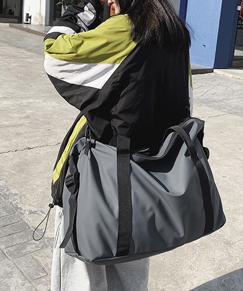 WESTBOY(ウエストボーイ)の「ユニセックス シンプル 大容量 マット ショルダー 旅行ボストンバッグ WO25W12BG06(ボストンバッグ・メンズ・グレー/ブラック/グリーン・FREE)」の8枚目の写真