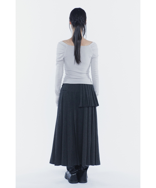 PAIN OR PLEASURE（ペインオアプレジャー）の「SOFT DRAPED OFF SHOULDER TOP light grey（Tシャツ/カットソー・レディース・その他・MEDIUM/SMALL）」の3枚目の写真