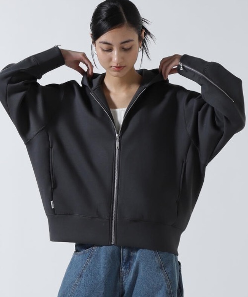upperhights(アッパーハイツ)の「upper hights(アッパーハイツ)THE FLAG HOODIE(パーカー・レディース・ホワイト/チャコールグレー・F)」の2枚目の写真