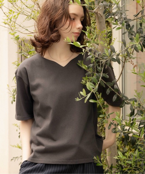 Zooodle(ズードル)の「Key neck T-shirt - キーネックTシャツ -(Tシャツ/カットソー・メンズ・チャコールグレー/ホワイト・MEDIUM/LARGE)」の7枚目の写真