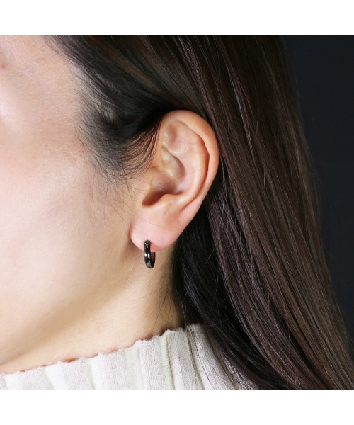 JAM HOME MADE（ジャムホームメイド）の「ラウンド ダイヤモンド ピアス S ブラック（ピアス（片耳用）・メンズ・ブラック・ONE SIZE）」の3枚目の写真