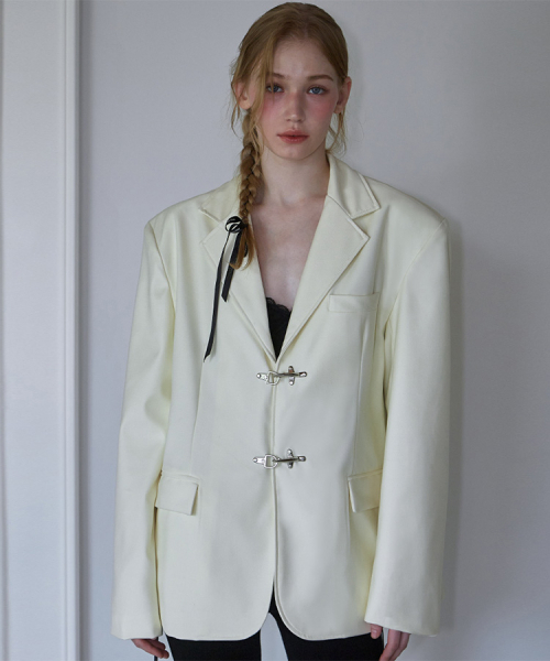 Buckle Overfit Jacket [Cream]（テーラードジャケット）｜ROSEFRANTZ