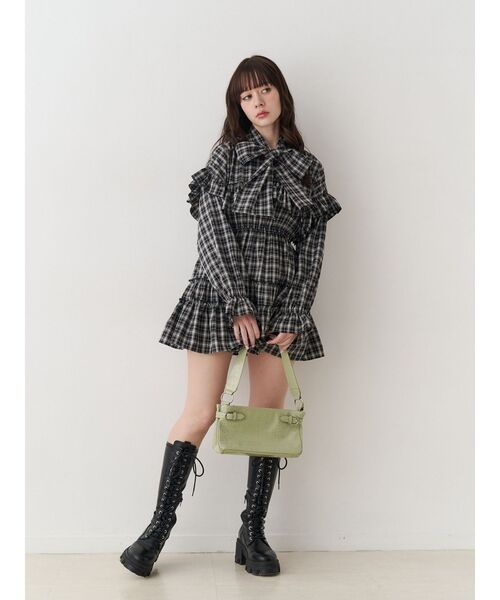 jouetie（ジュエティ）の「リボンタイフリルショルダーミニワンピース（ワンピース・レディース・レッド/ブラック・MEDIUM）」の11枚目の写真