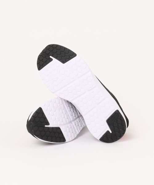 PUMA（プーマ）の「【PUMA】FTR コネクト 1.5（スニーカー・メンズ・ブラック・25.5cm/25.0cm/29.0cm/28.0cm/27.5cm/27.0cm/26.5cm/26.0cm）」の3枚目の写真
