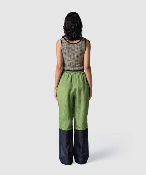 muller of yoshiokubo（ミュラーオブヨシオクボ）の「muller of yoshiokubo ミュラーオブヨシオクボ / RIPPLE TANK KNIT リップルニットキャミソール タンクトップ / MLS26807（タンクトップ・レディース・ブラック/レッド・38）」の5枚目の写真