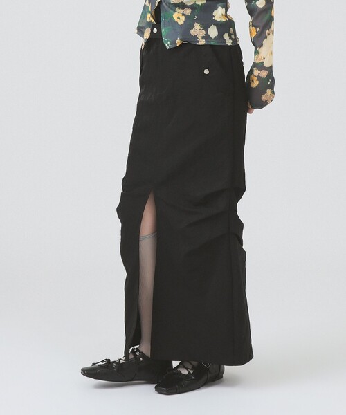 Ray BEAMS(レイビームス)の「ダブル ウエスト タック スカート(スカート・レディース・オリーブ/ブラック・1/0)」の2枚目の写真