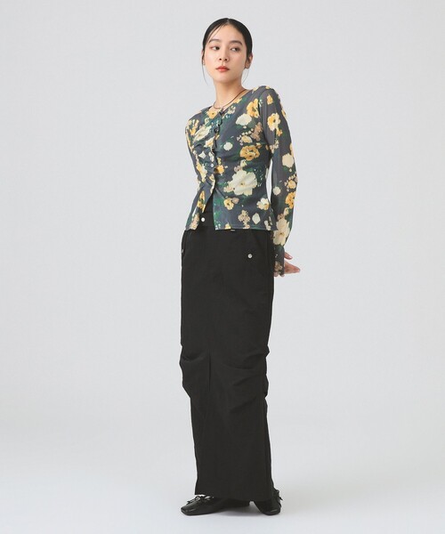 Ray BEAMS(レイビームス)の「ダブル ウエスト タック スカート(スカート・レディース・オリーブ/ブラック・1/0)」の14枚目の写真