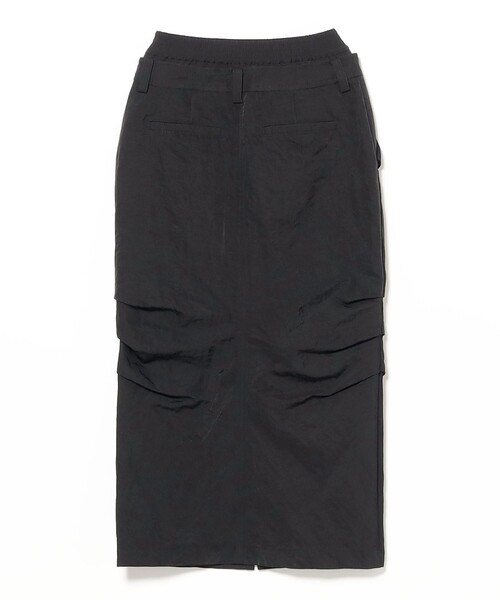 Ray BEAMS(レイビームス)の「ダブル ウエスト タック スカート(スカート・レディース・オリーブ/ブラック・1/0)」の8枚目の写真