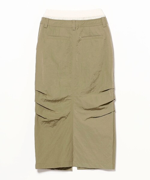 Ray BEAMS(レイビームス)の「ダブル ウエスト タック スカート(スカート・レディース・オリーブ/ブラック・1/0)」の4枚目の写真